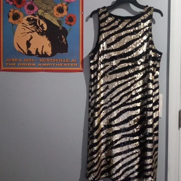 Trina Turk Quartz Black and Gold Zebra Stripe Sequin Mini Shift Dress NWT - Picture 12 of 15